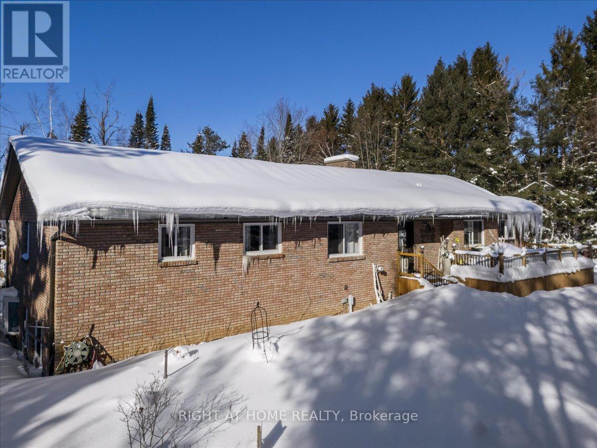 1628 Warminster Side Road, Oro-Medonte, Ontario  L0K 1E0 - Photo 25 - S12759174