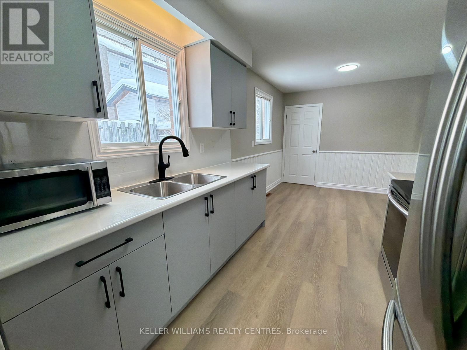 27 Sylvia Street, Barrie (Grove East), Ontario  L4M 5J2 - Photo 14 - S12759204