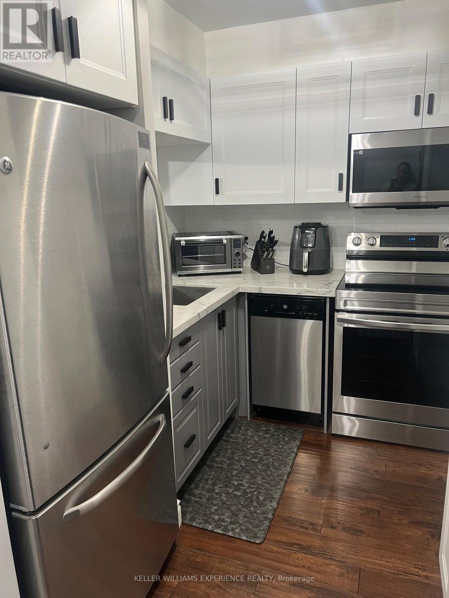 401 - 140 Dunlop Street E, Barrie, Ontario  L4M 6H9 - Photo 15 - S12759234