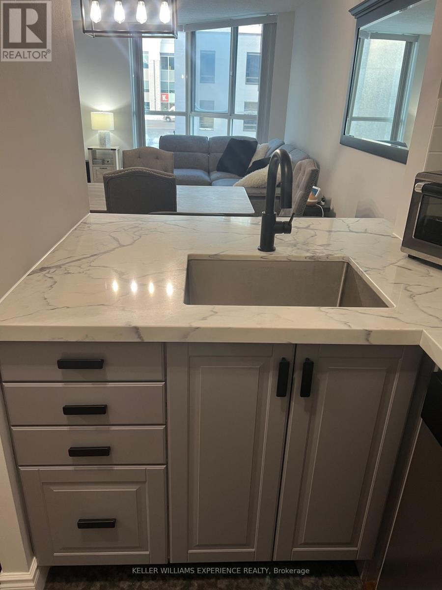 401 - 140 Dunlop Street E, Barrie, Ontario  L4M 6H9 - Photo 17 - S12759234