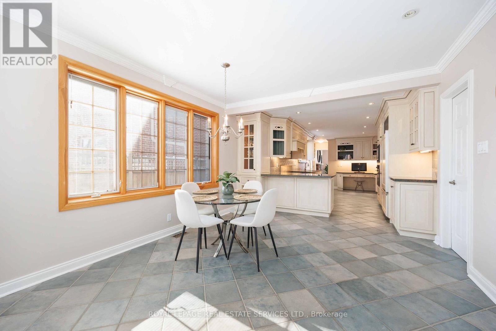 2 Cherry Post Crescent, Toronto, Ontario  M9C 2K1 - Photo 19 - W12752690