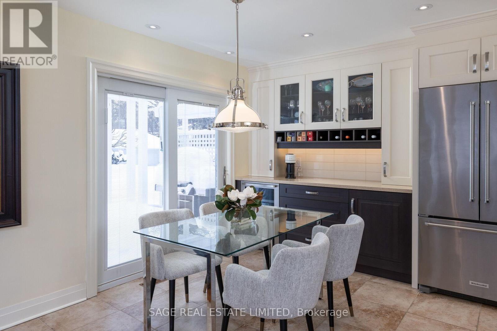 4 Elstree Road, Toronto, Ontario  M9A 3Z1 - Photo 11 - W12752506