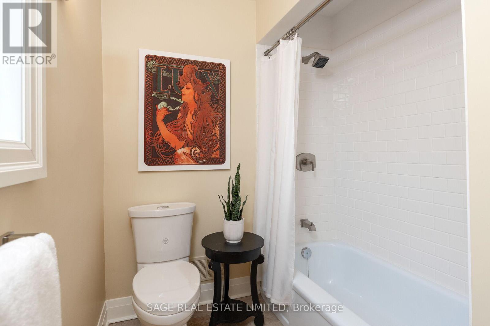 4 Elstree Road, Toronto, Ontario  M9A 3Z1 - Photo 22 - W12752506