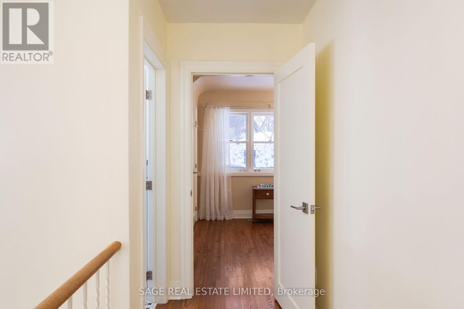 4 Elstree Road, Toronto, Ontario  M9A 3Z1 - Photo 33 - W12752506