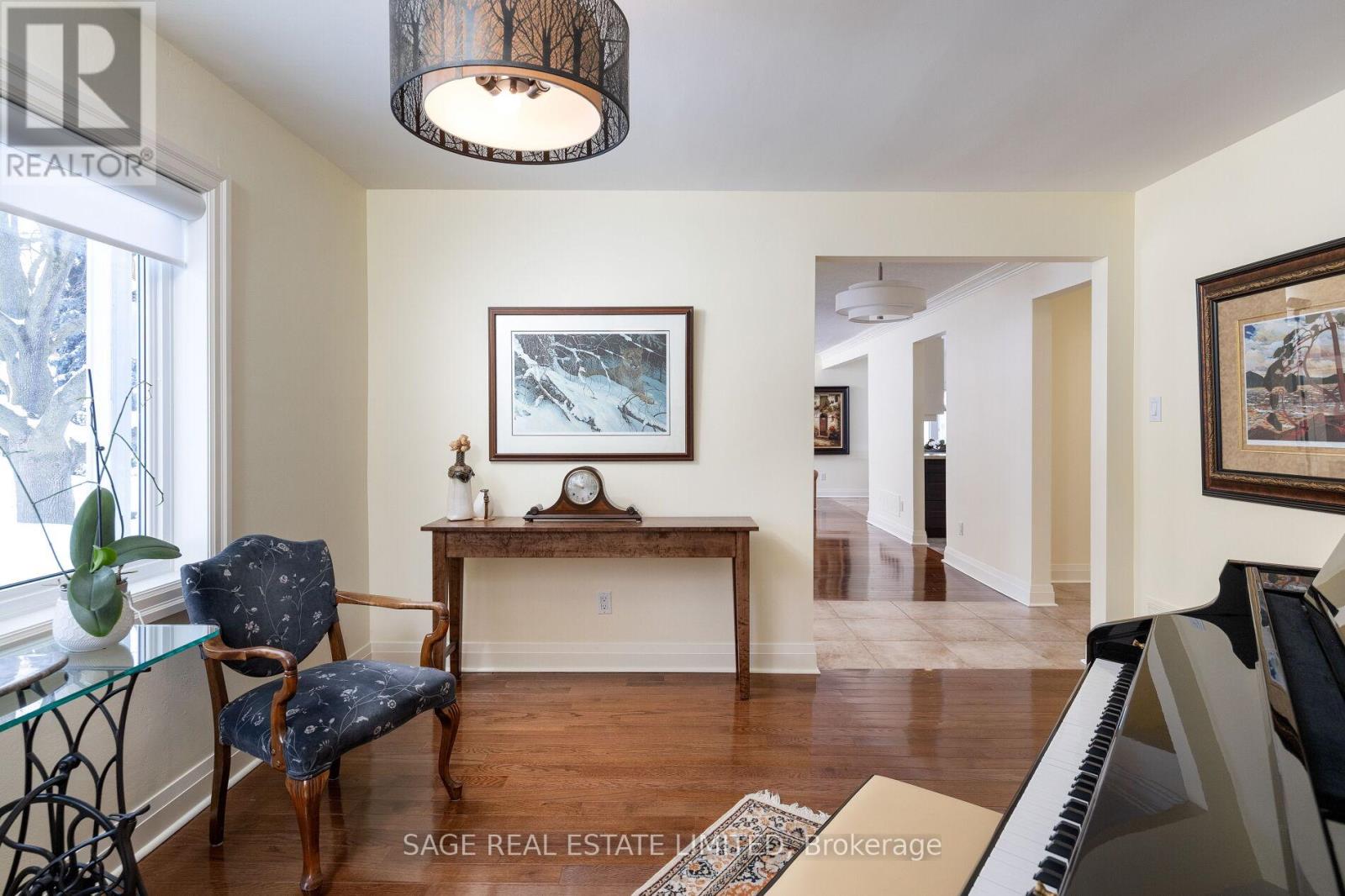 4 Elstree Road, Toronto, Ontario  M9A 3Z1 - Photo 5 - W12752506