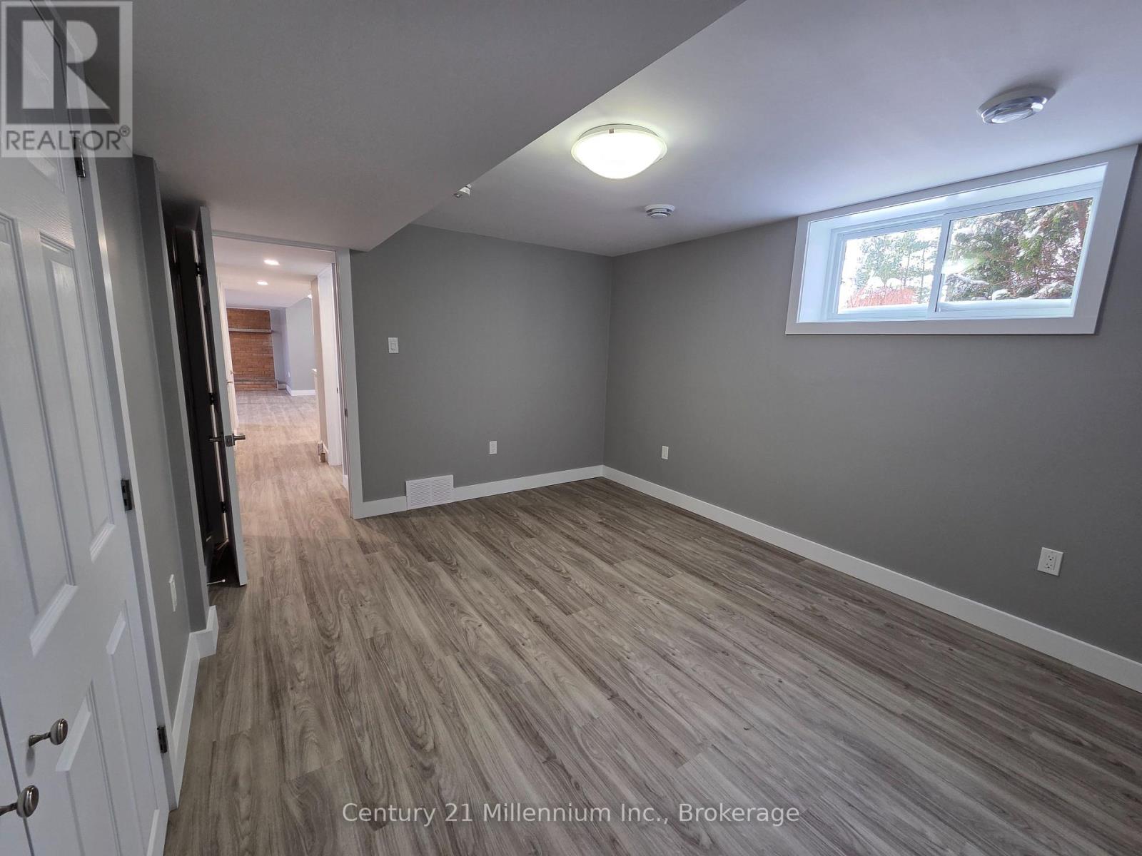 Unit 2 - 398 Kingsway Street E, Kincardine, Ontario  N2Z 1W3 - Photo 26 - X12753670