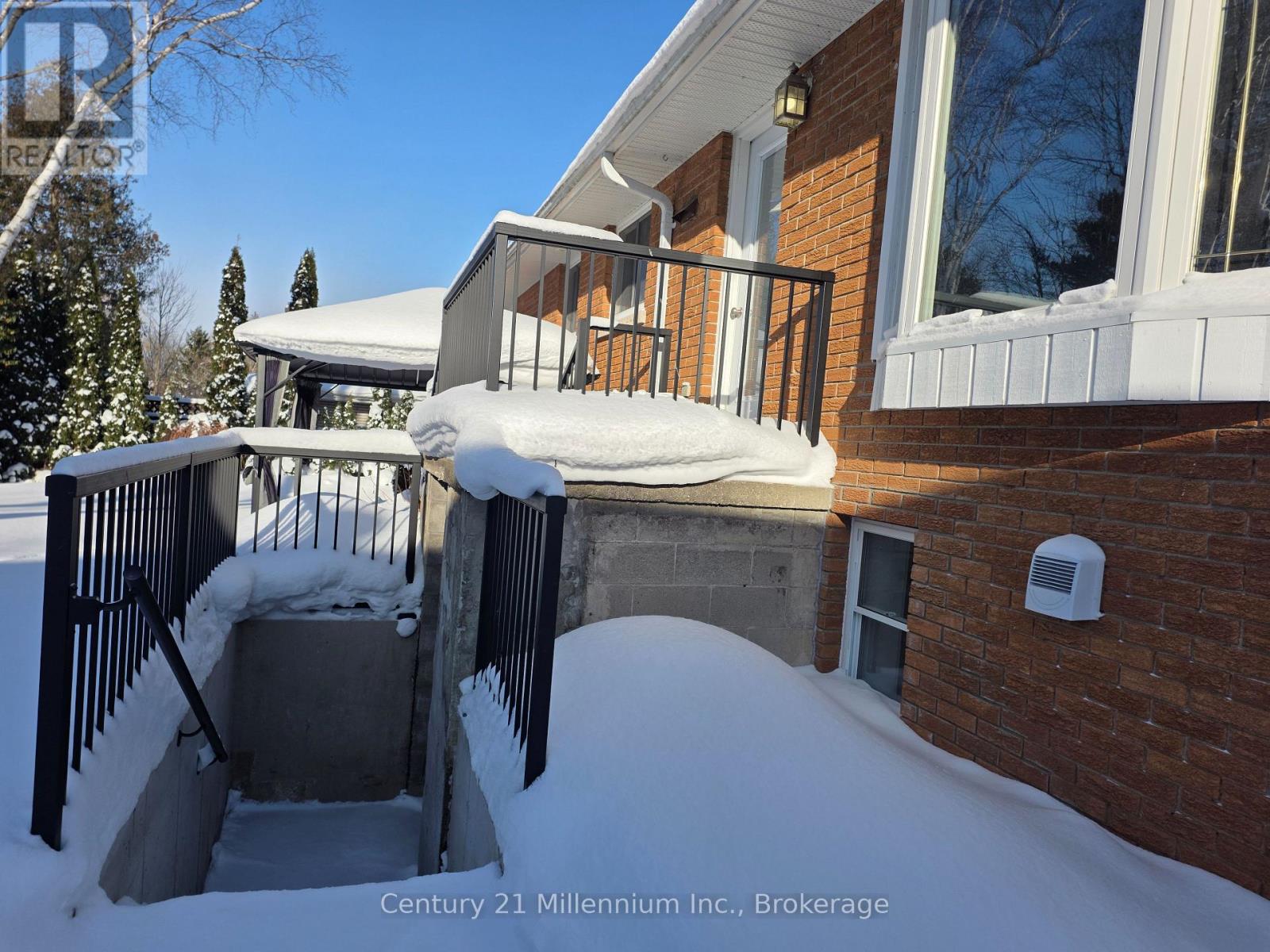 Unit 2 - 398 Kingsway Street E, Kincardine, Ontario  N2Z 1W3 - Photo 6 - X12753670