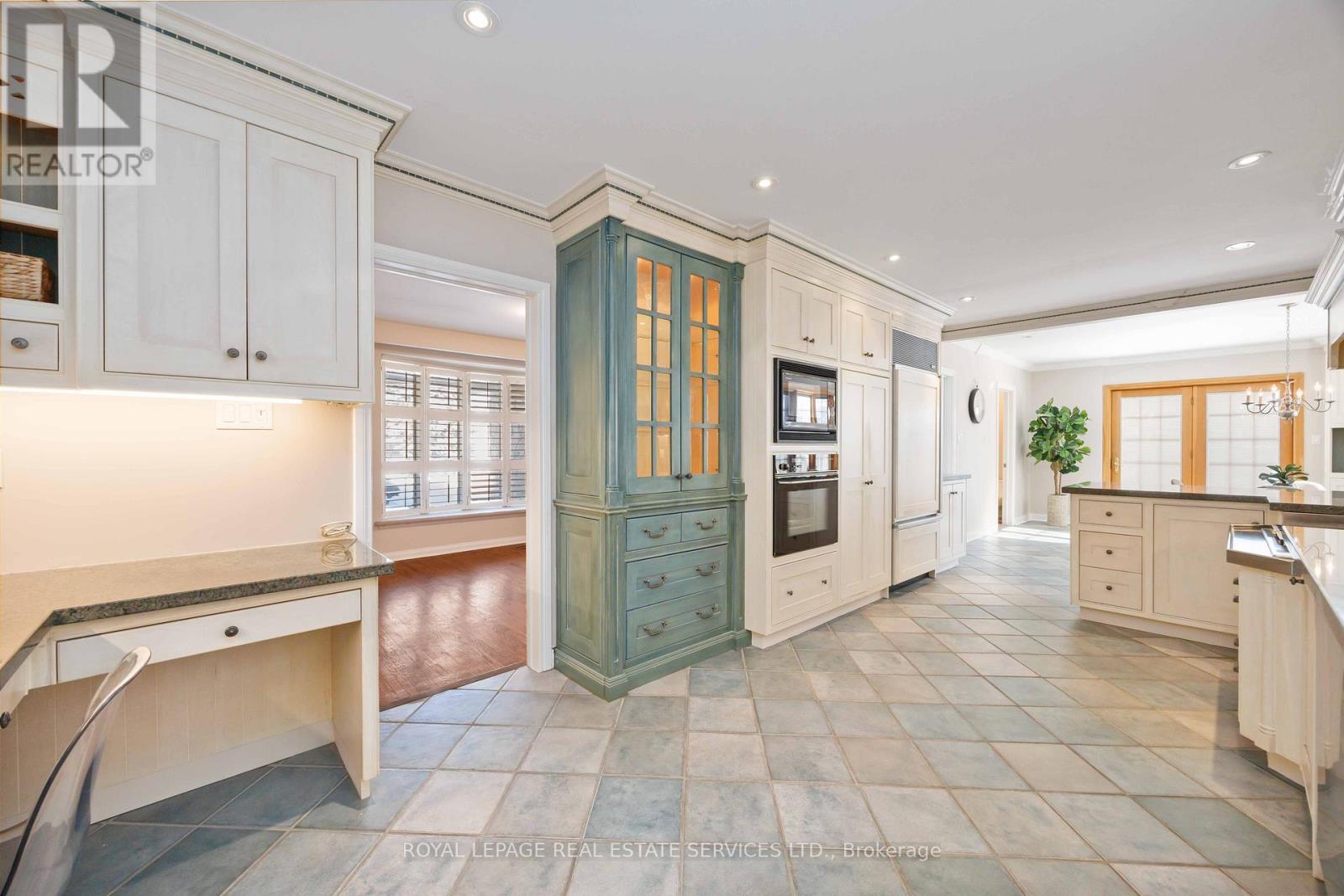 2 Cherry Post Crescent, Toronto, Ontario  M9C 2K1 - Photo 12 - W12752690