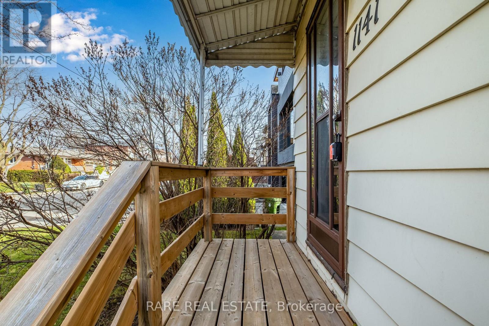 1141 Glengrove Avenue, Toronto (Yorkdale-Glen Park), Ontario  M6B 2K5 - Photo 7 - W12753452