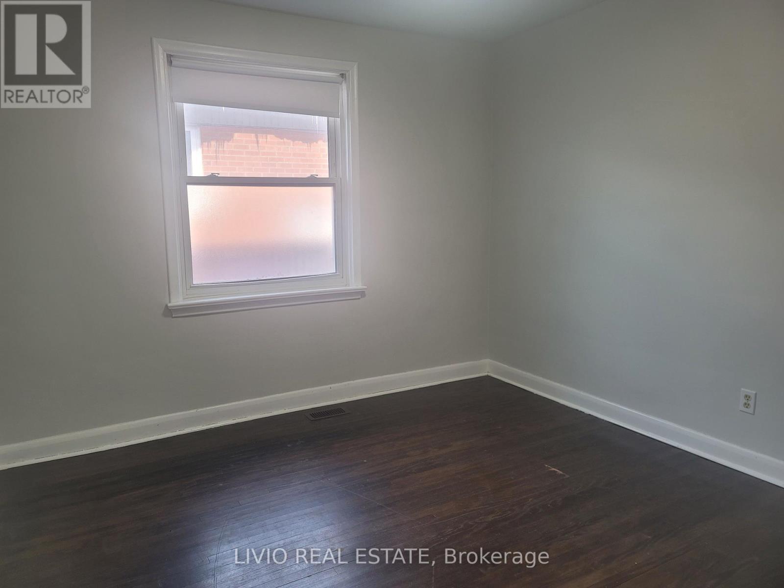 (Main) - 22 Northampton Drive, Toronto (Islington-City Centre West), Ontario  M9B 4S6 - Photo 10 - W12753524