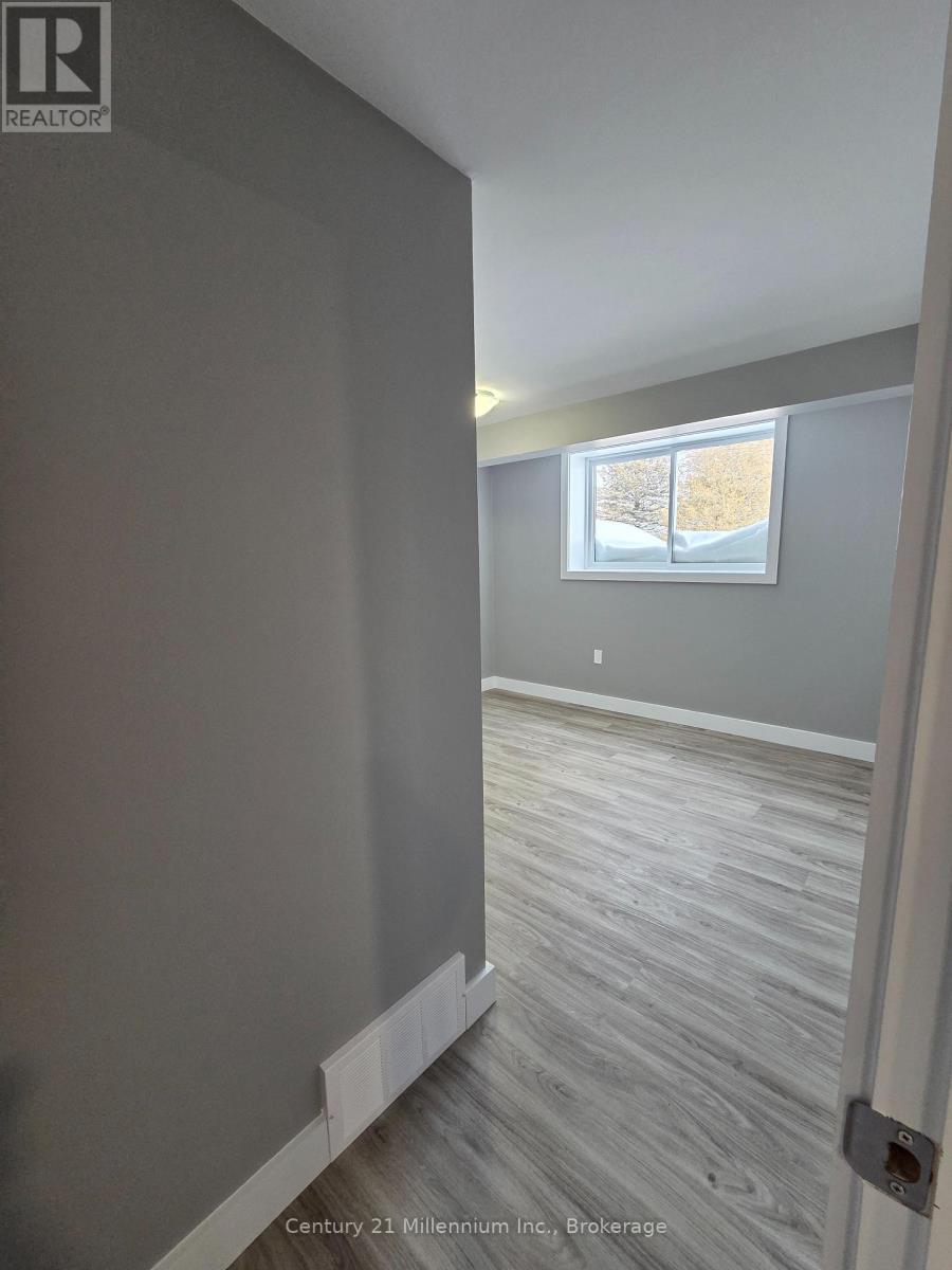 Unit 2 - 398 Kingsway Street E, Kincardine, Ontario  N2Z 1W3 - Photo 28 - X12753670