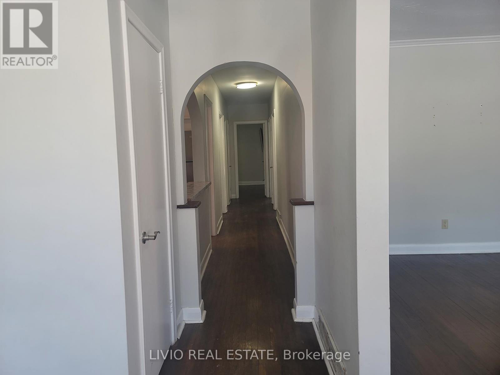 (Main) - 22 Northampton Drive, Toronto (Islington-City Centre West), Ontario  M9B 4S6 - Photo 5 - W12753524