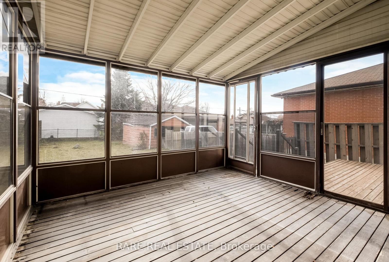 1141 Glengrove Avenue, Toronto (Yorkdale-Glen Park), Ontario  M6B 2K5 - Photo 46 - W12753452