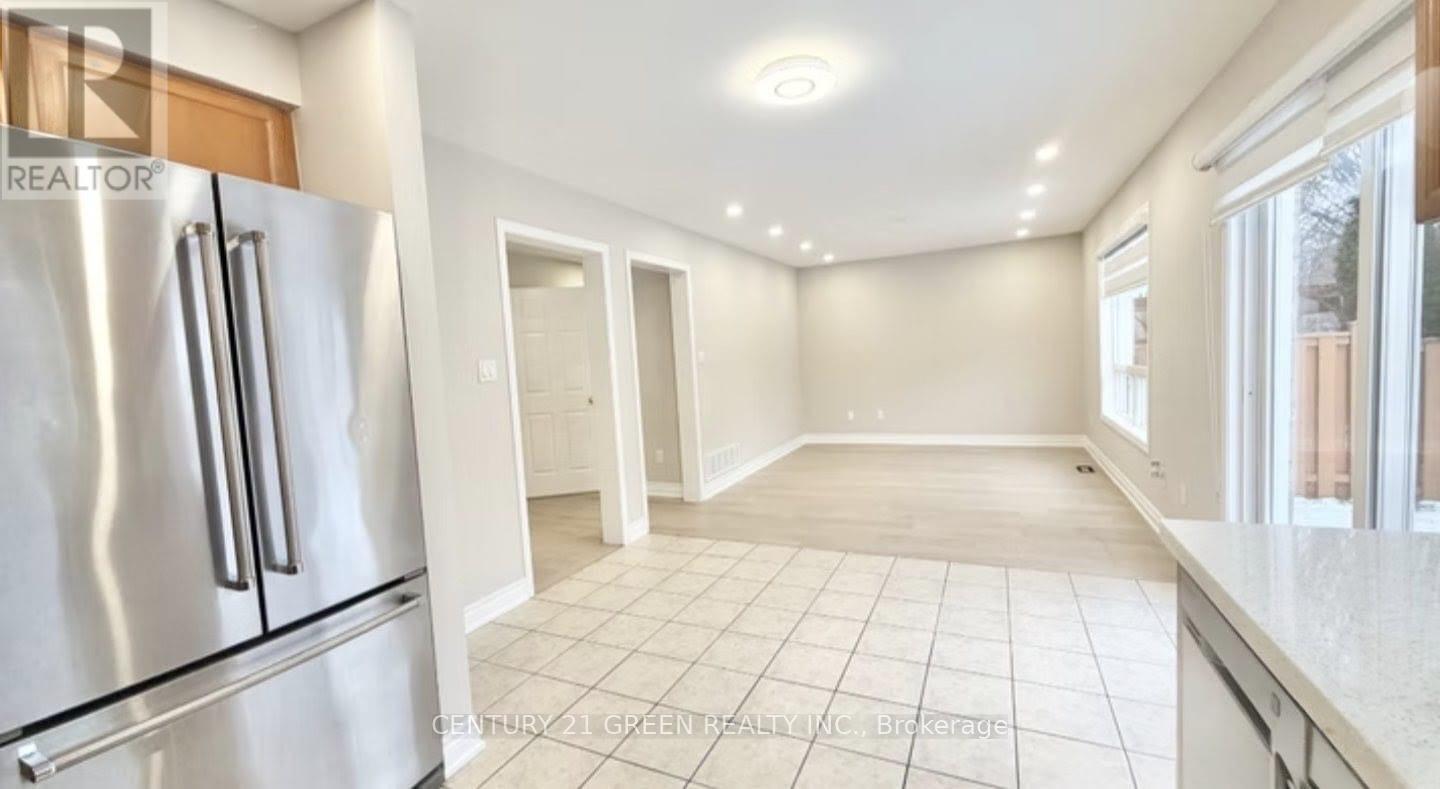 3036 Abernathy Way, Oakville (Bc Bronte Creek), Ontario  L6M 5C1 - Photo 5 - W12754104