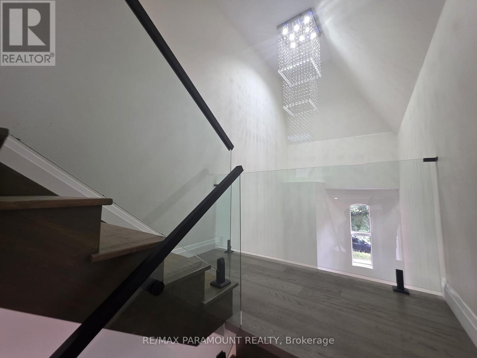 2 - 136 High Park Avenue, Toronto (High Park North), Ontario  M6P 2S4 - Photo 7 - W12754190