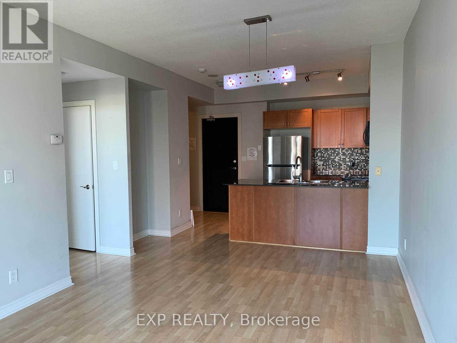 904 - 1359 Rathburn Road E, Mississauga, Ontario  L4W 5P7 - Photo 15 - W12754284