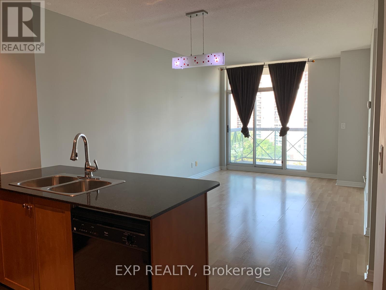 904 - 1359 Rathburn Road E, Mississauga, Ontario  L4W 5P7 - Photo 8 - W12754284