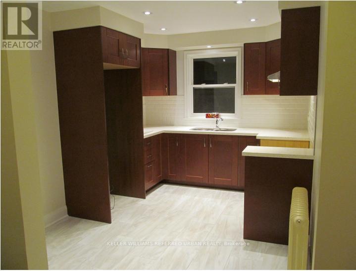 5 - 90 Portland Street, Toronto, Ontario  M8Y 1A7 - Photo 2 - W12754728