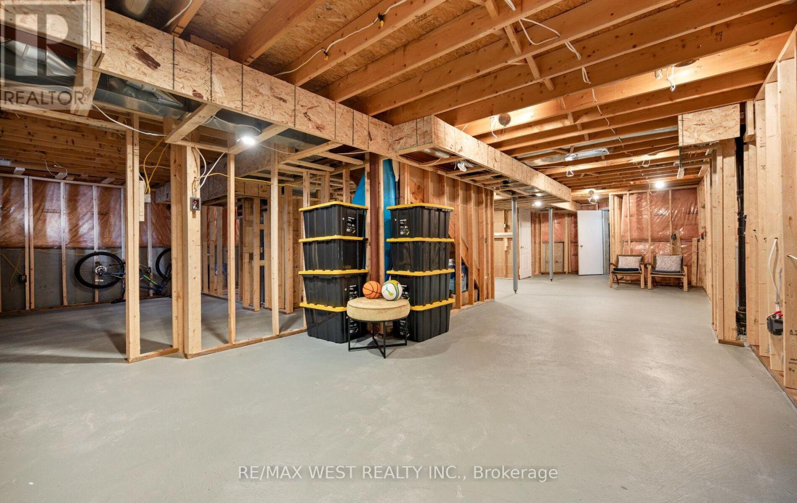 3374 Artesian Drive, Mississauga, Ontario  L5M 7J9 - Photo 39 - W12754920