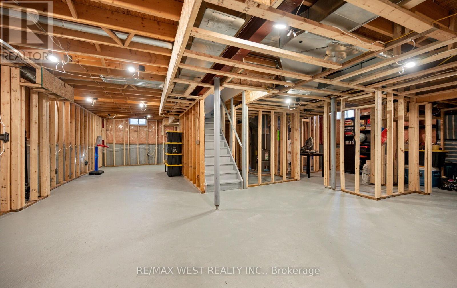 3374 Artesian Drive, Mississauga, Ontario  L5M 7J9 - Photo 38 - W12754920