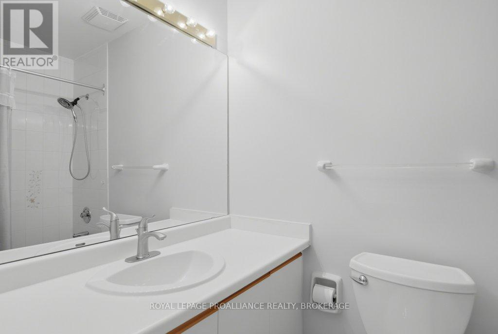 66 - 1 Place D'armes, Kingston (East Of Sir John A. Blvd), Ontario  K7K 6S4 - Photo 22 - X12758864