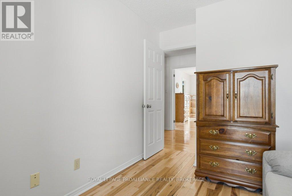 66 - 1 Place D'armes, Kingston (East Of Sir John A. Blvd), Ontario  K7K 6S4 - Photo 25 - X12758864