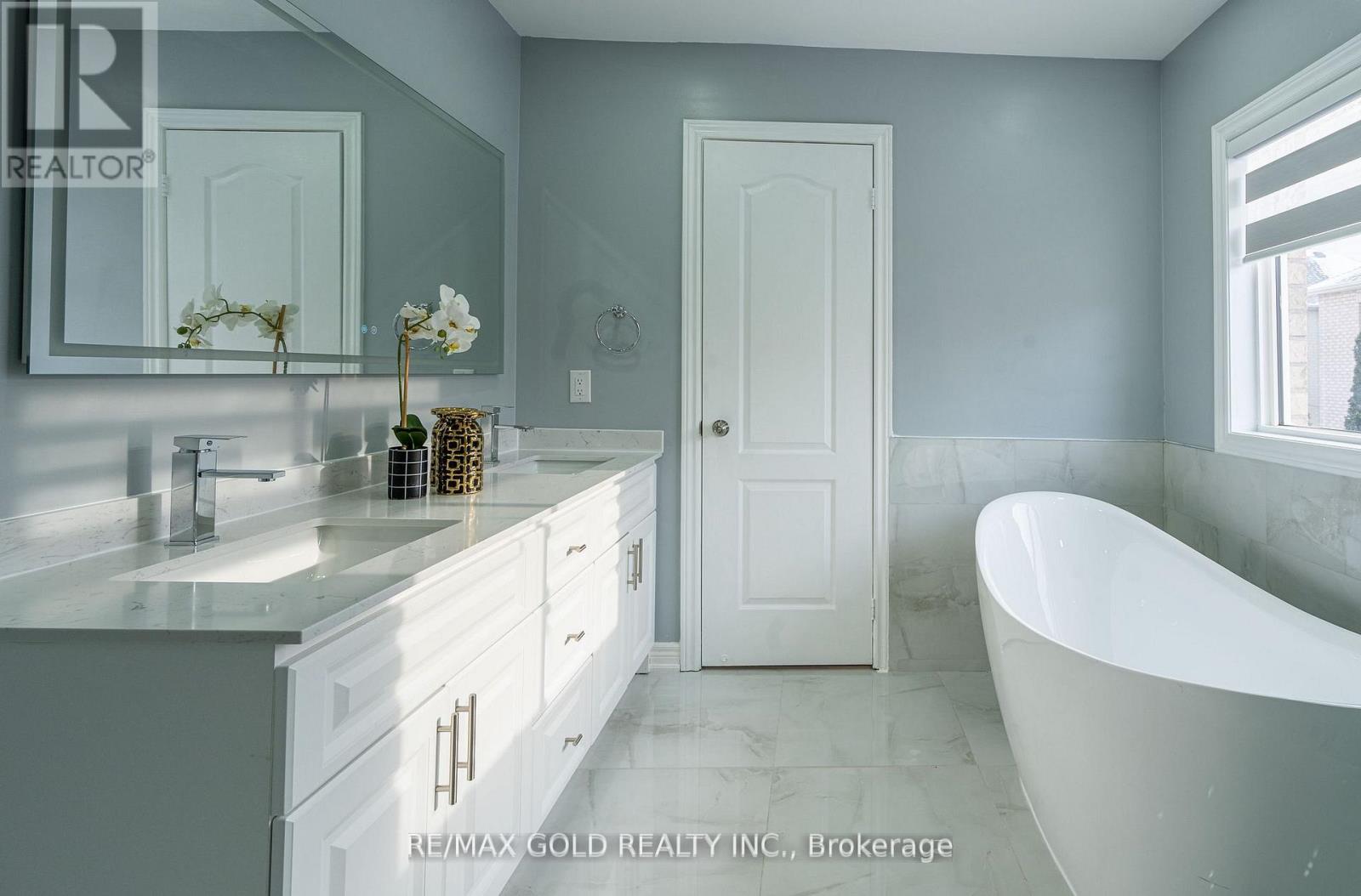 10 Leopard Gate, Brampton, Ontario  L6R 2E5 - Photo 30 - W12755756