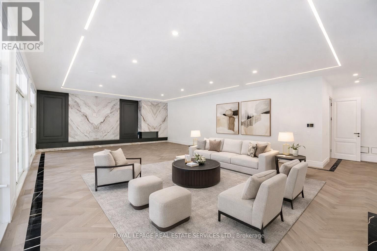 2014 Lakeshore Road W, Oakville (Br Bronte), Ontario  L6L 1G7 - Photo 12 - W12755092