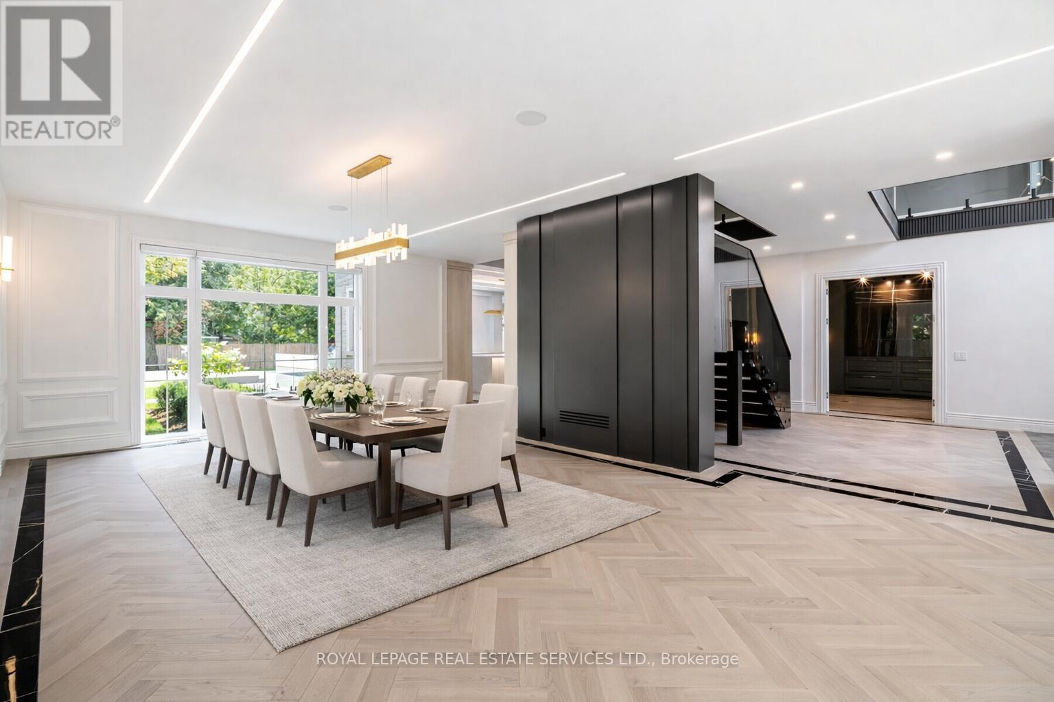 2014 Lakeshore Road W, Oakville (Br Bronte), Ontario  L6L 1G7 - Photo 6 - W12755092