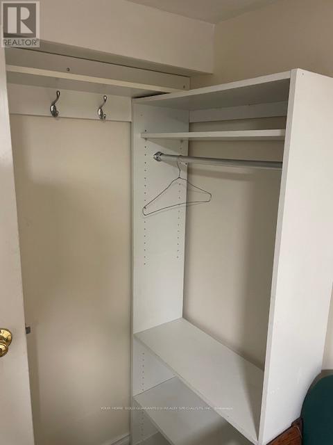 2518 Lake Shore Boulevard W, Toronto (Mimico), Ontario  M8V 1E1 - Photo 8 - W12755482