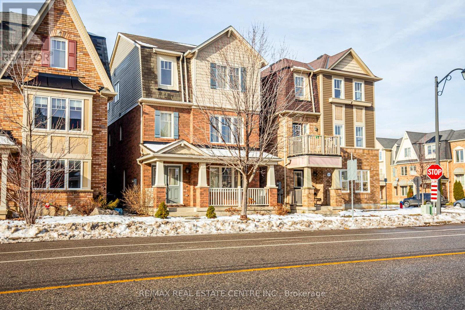 299 Dymott Avenue, Milton (Ha Harrison), Ontario  L9T 0Z5 - Photo 3 - W12755320