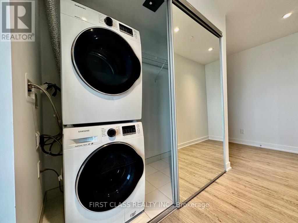 3612 - 1926 Lakeshore Boulevard W, Toronto, Ontario  M6S 1A1 - Photo 8 - W12755670