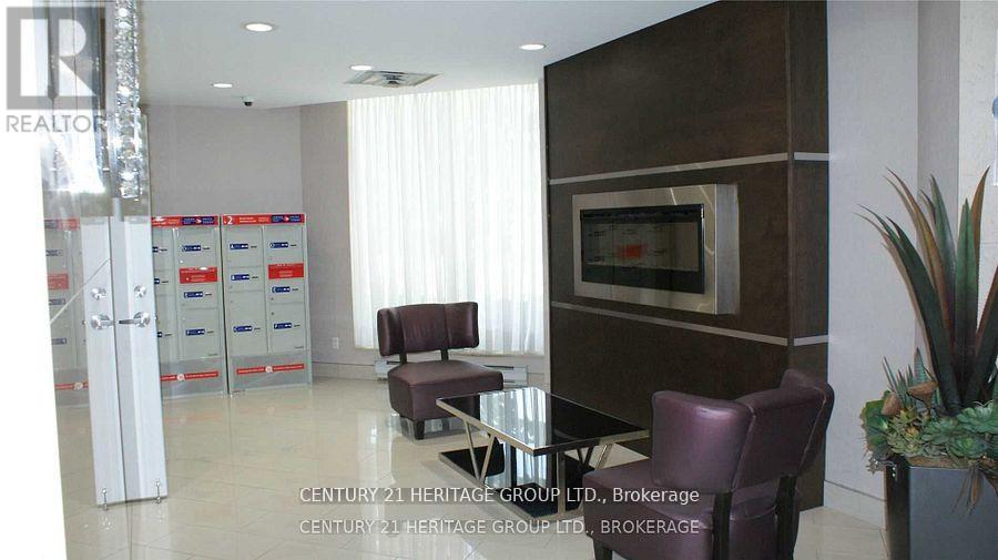 801 - 1500 Grazia Court, Mississauga, Ontario  L4W 4Z9 - Photo 5 - W12756524