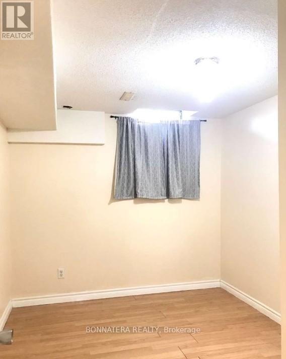 5359 Bullrush Drive, Mississauga, Ontario  L5V 2C1 - Photo 21 - W12757976