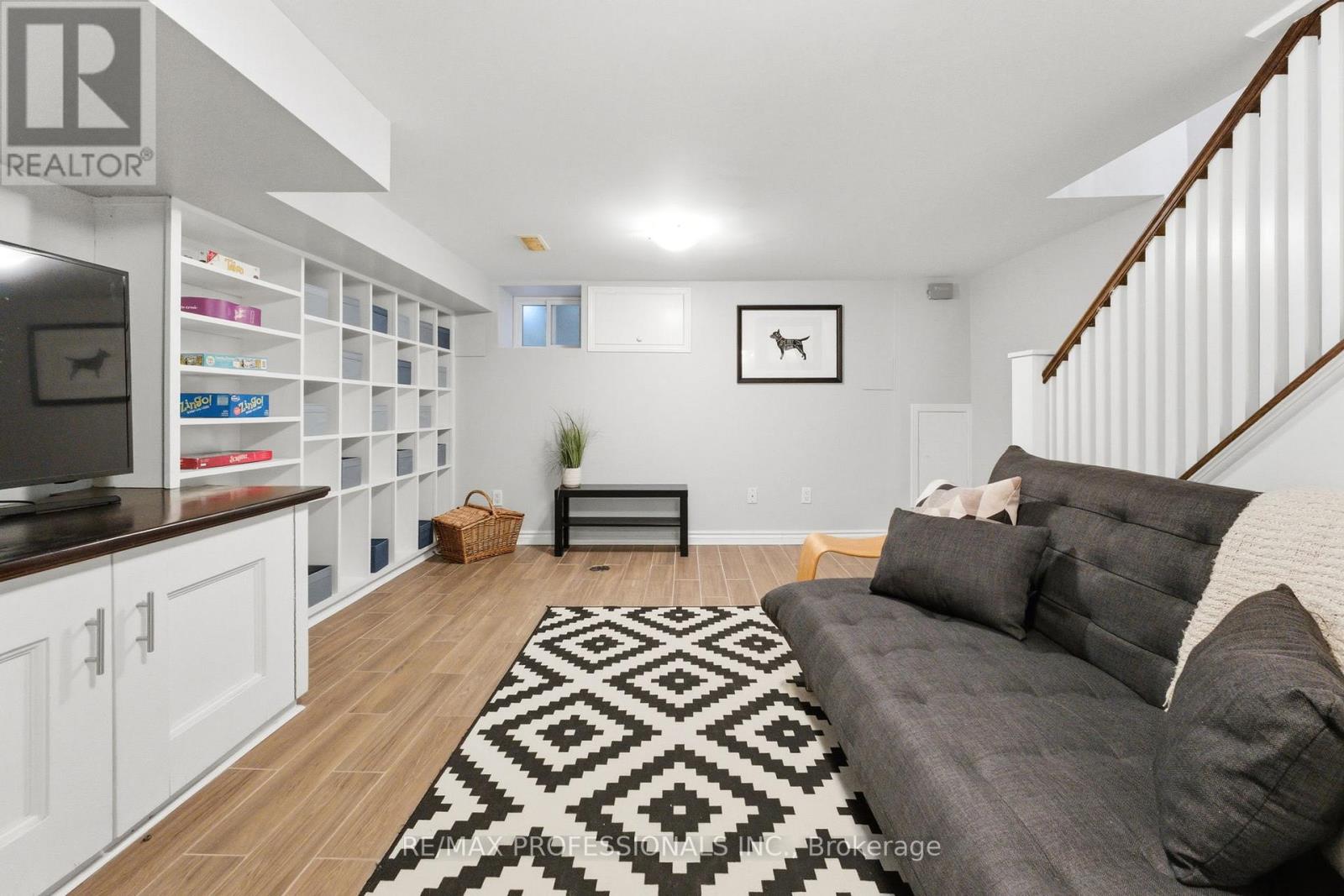 670 Beresford Avenue, Toronto, Ontario  M6S 3C5 - Photo 34 - W12756758