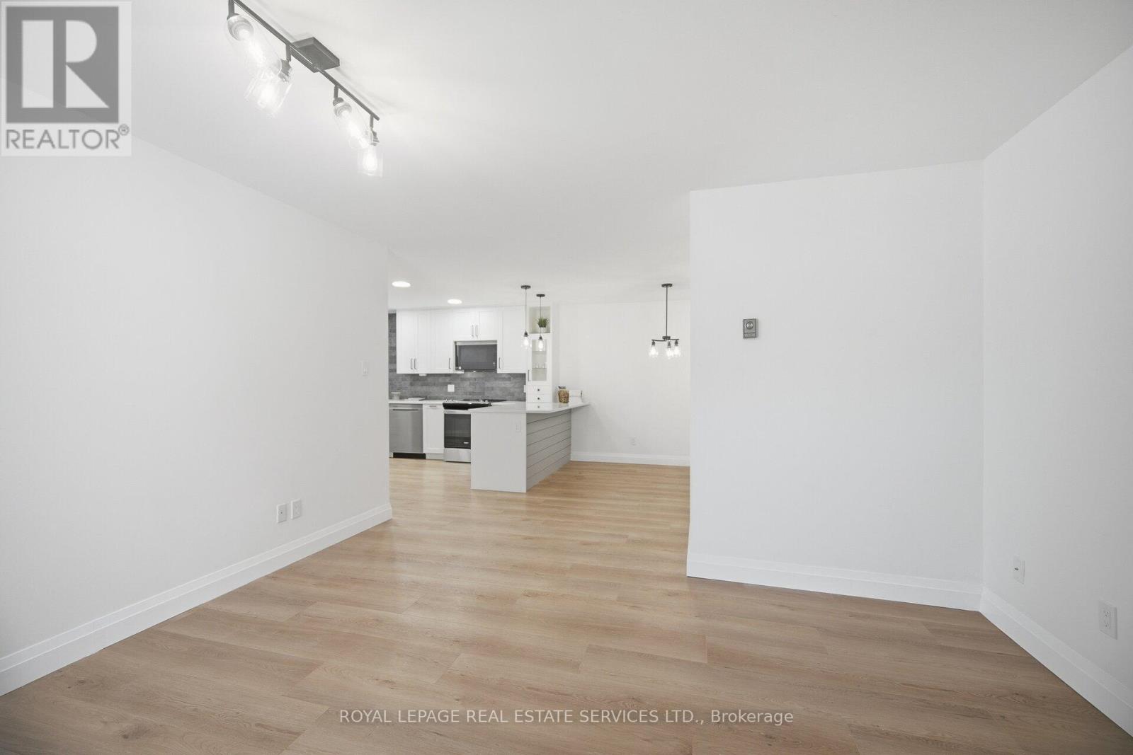 1811 - 1476 Pilgrims Way, Oakville, Ontario  L6M 3G7 - Photo 8 - W12759036