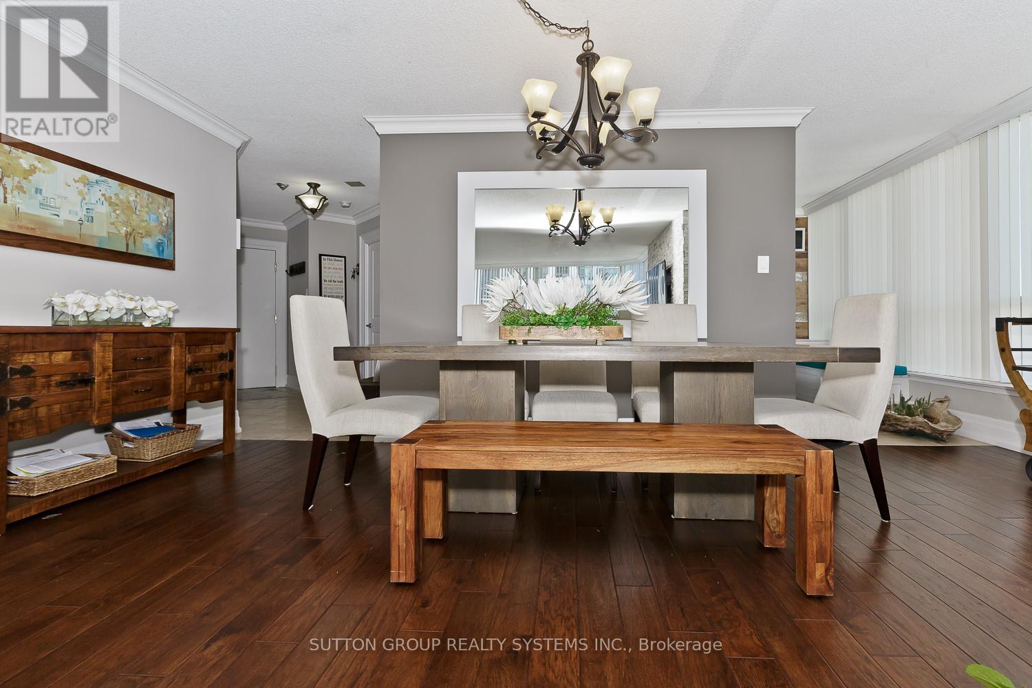 1611 - 55 Elm Drive W, Mississauga, Ontario  L5B 3Z3 - Photo 8 - W12759058