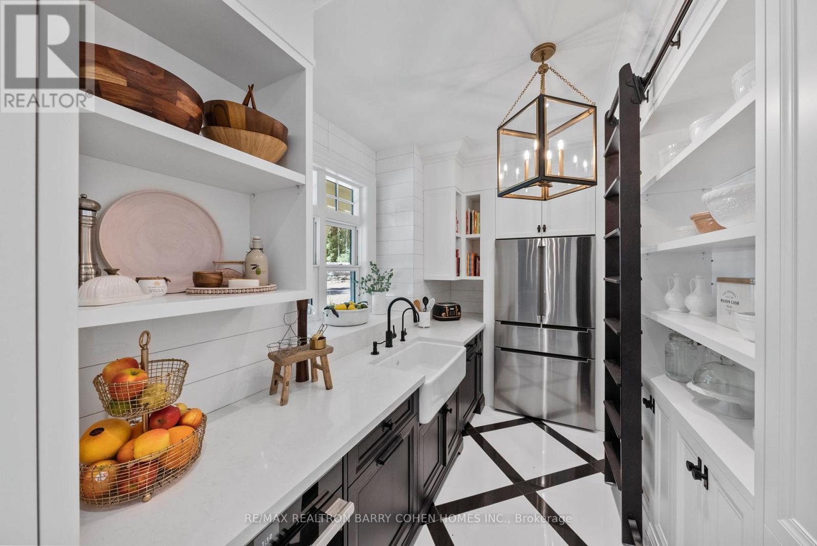 15466 The Gore Road, Caledon, Ontario  L7C 3E5 - Photo 3 - W12759118