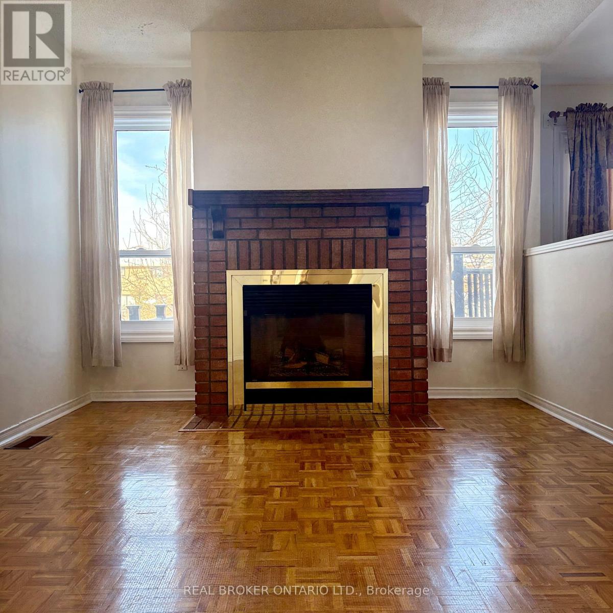 63 Acadian Heights, Brampton, Ontario  L6Y 4H3 - Photo 10 - W12759182