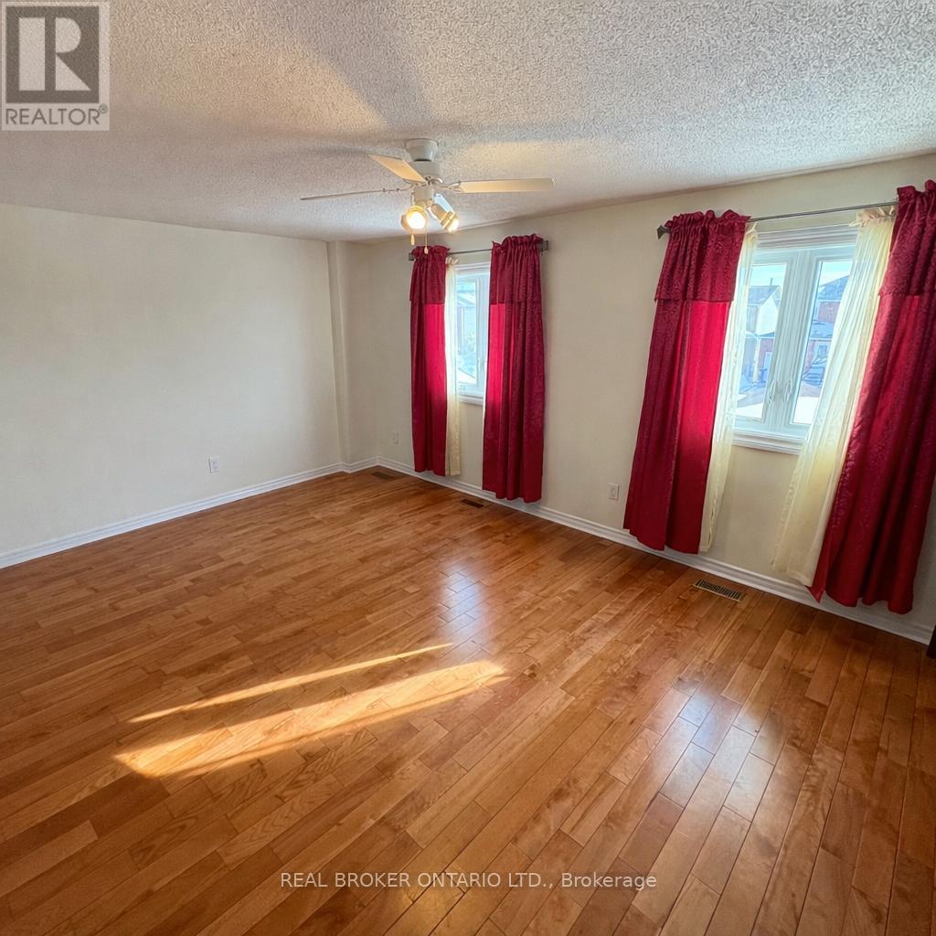 63 Acadian Heights, Brampton, Ontario  L6Y 4H3 - Photo 23 - W12759182