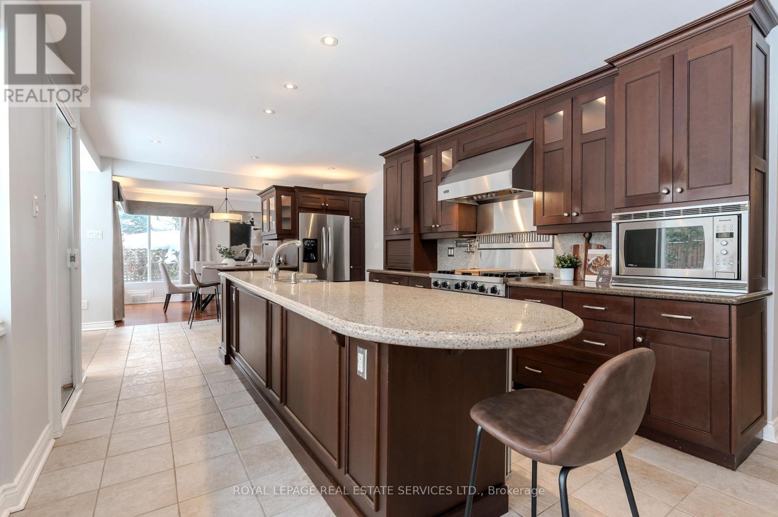 6 Ashley Park Road, Toronto, Ontario  M9A 4E1 - Photo 19 - W12759186