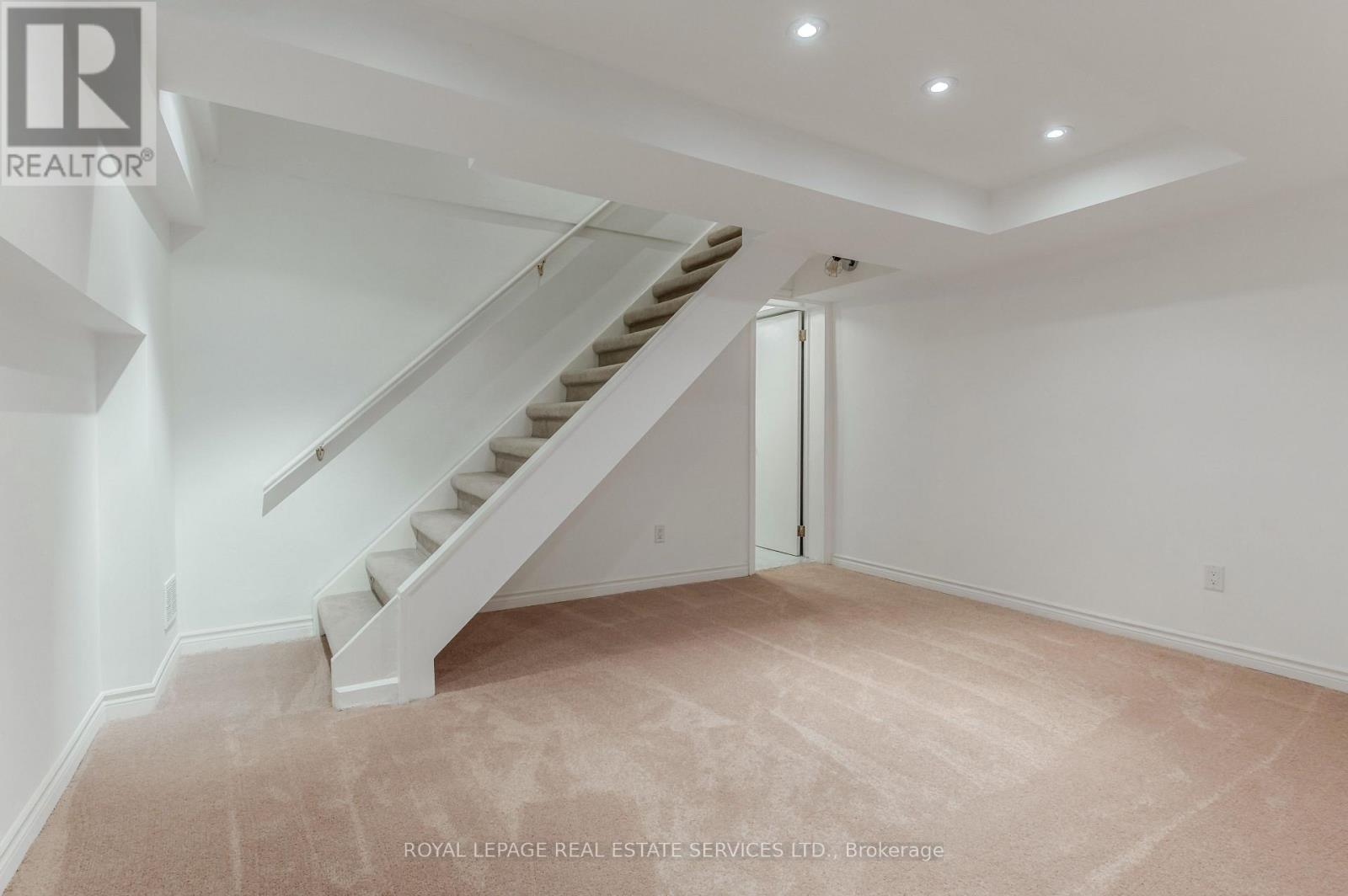 6 Ashley Park Road, Toronto, Ontario  M9A 4E1 - Photo 36 - W12759186