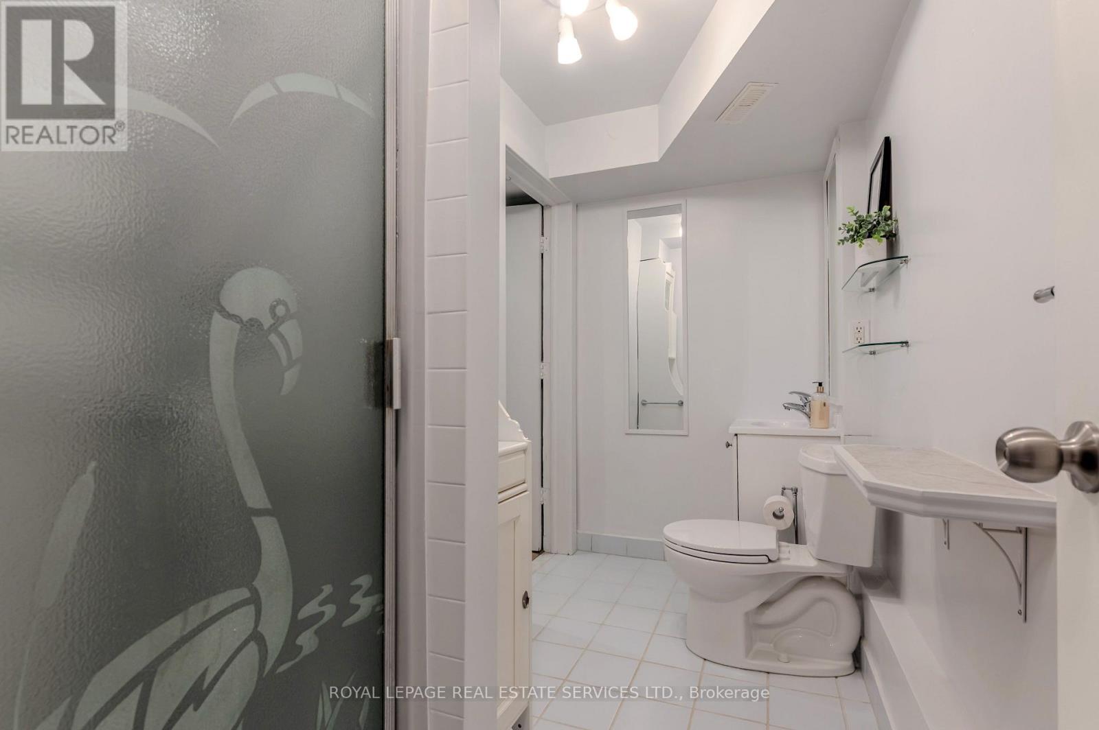 6 Ashley Park Road, Toronto, Ontario  M9A 4E1 - Photo 41 - W12759186