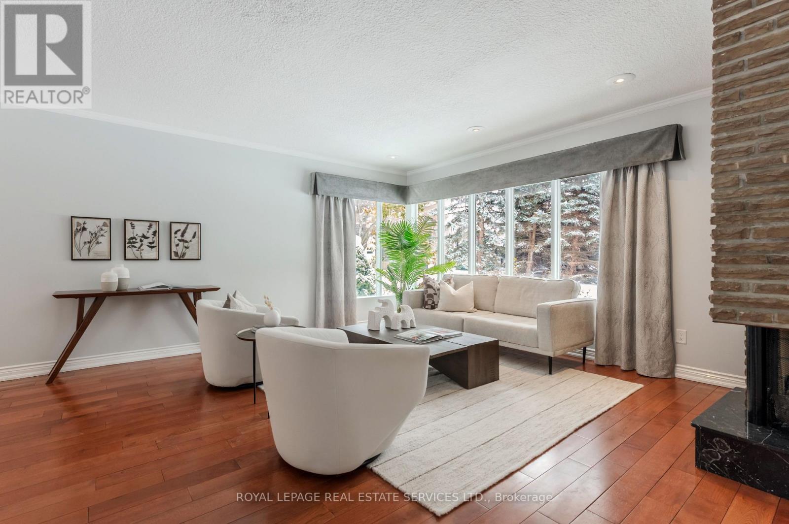 6 Ashley Park Road, Toronto, Ontario  M9A 4E1 - Photo 6 - W12759186