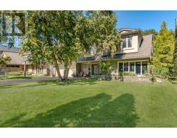 6 ASHLEY PARK ROAD, Toronto, Ontario