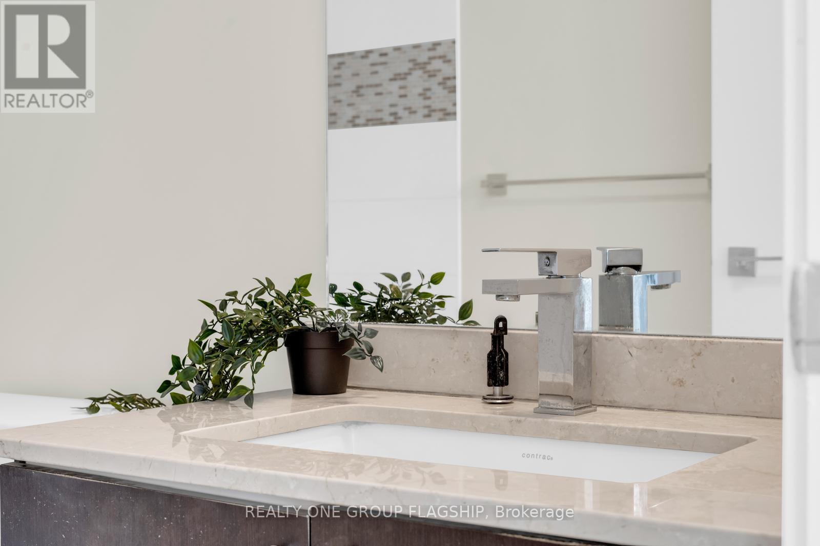 1909 - 510 Curran Place, Mississauga, Ontario  L5B 0J4 - Photo 16 - W12759250