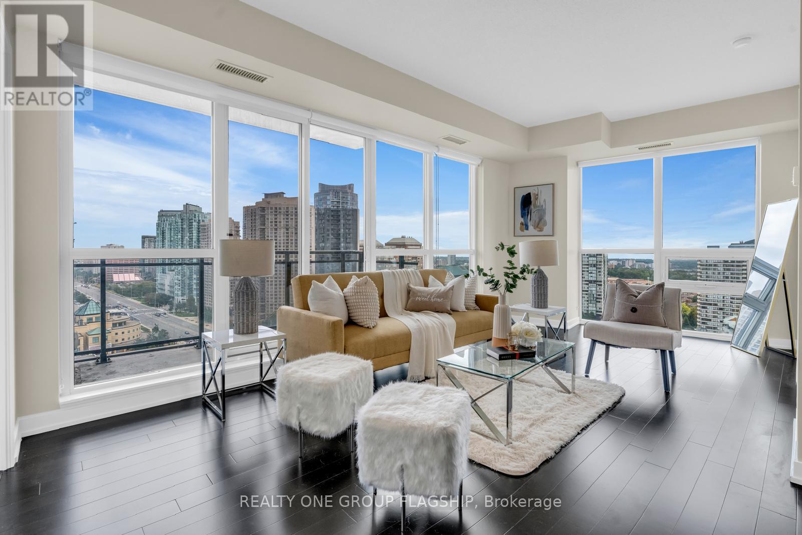 1909 - 510 Curran Place, Mississauga, Ontario  L5B 0J4 - Photo 2 - W12759250