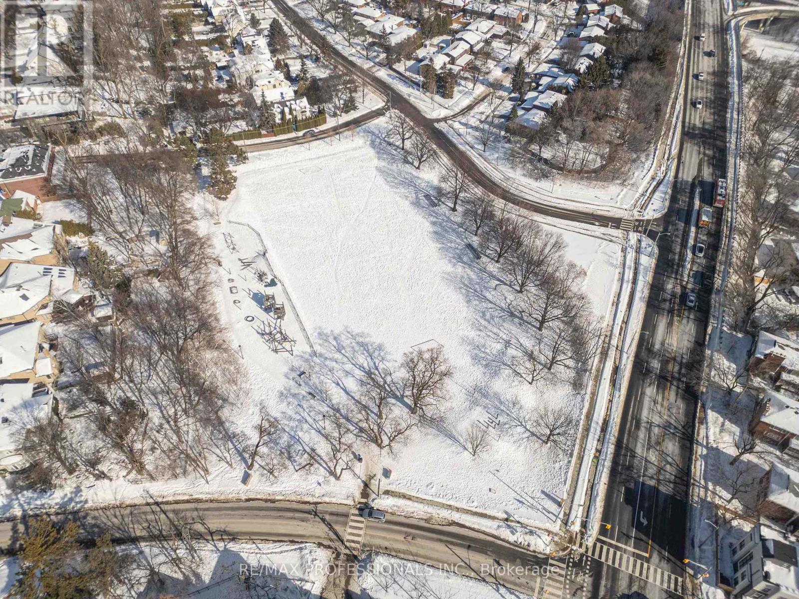 50 Old Oak Road, Toronto, Ontario  M9A 2V8 - Photo 24 - W12758004