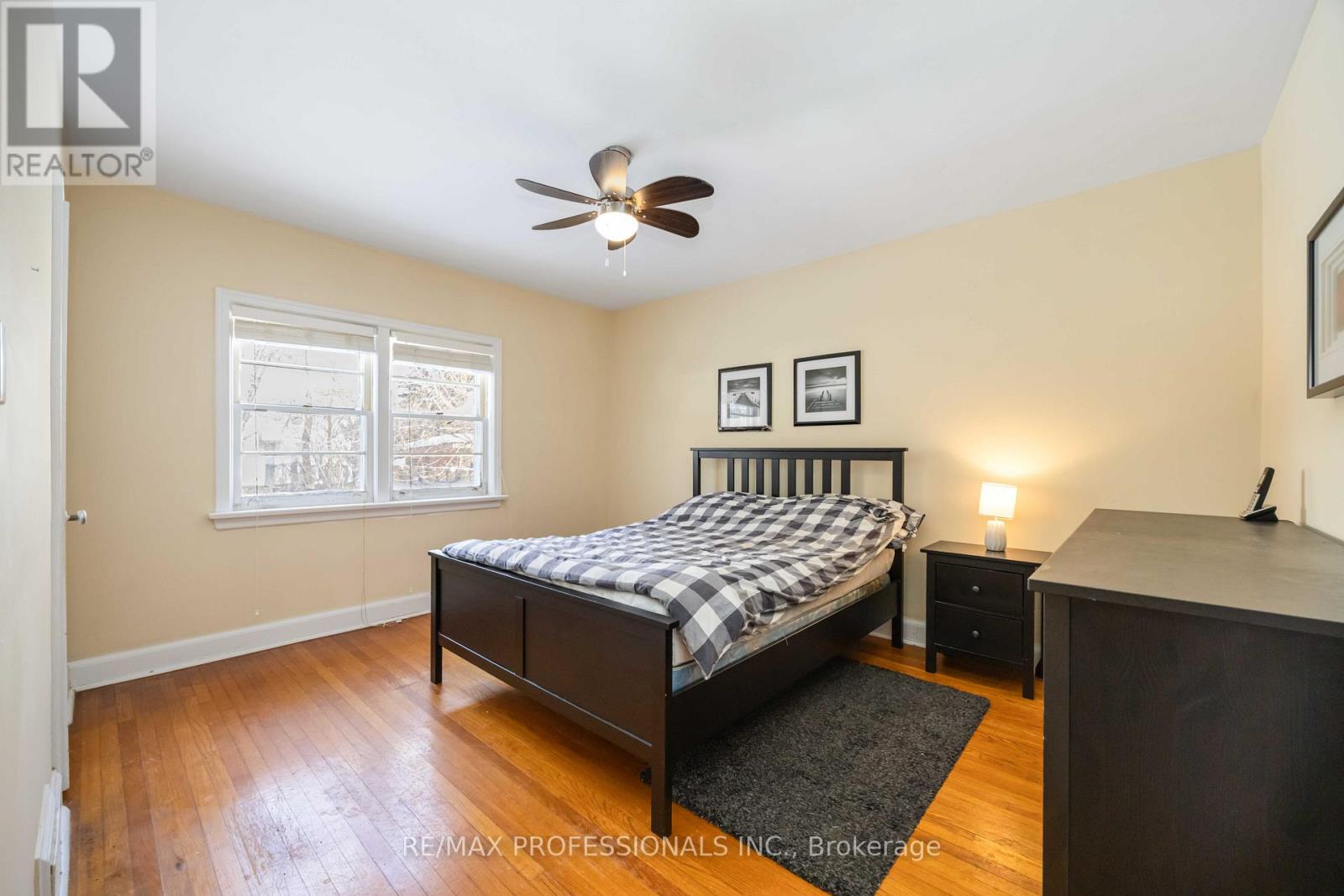 50 Old Oak Road, Toronto, Ontario  M9A 2V8 - Photo 9 - W12758004