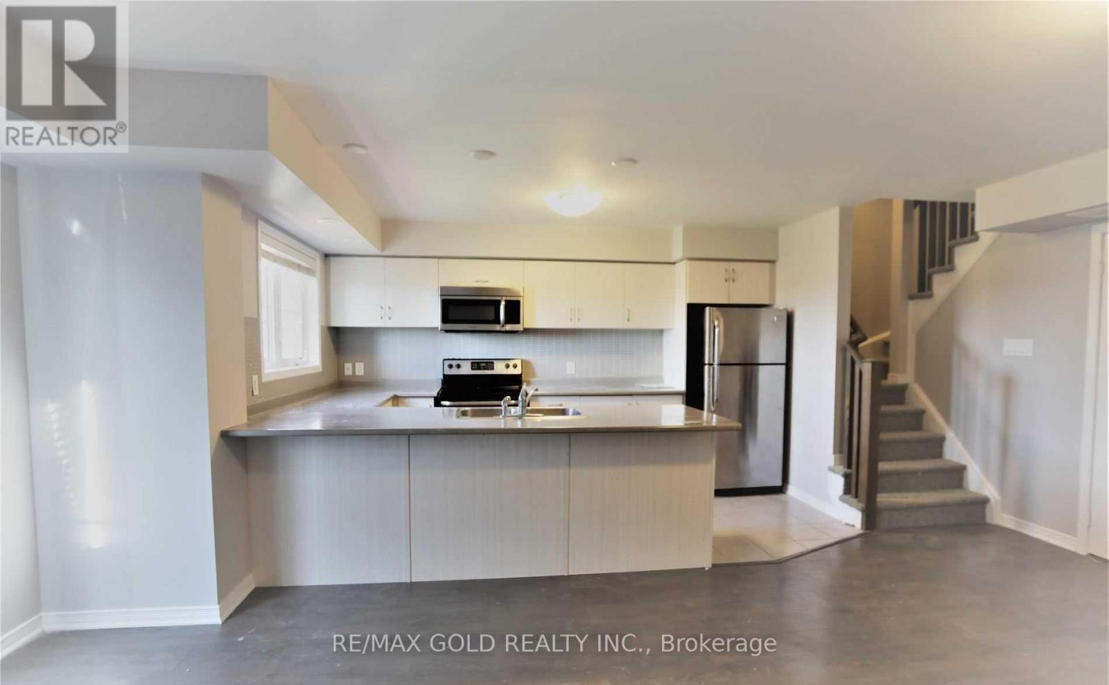 70 - 2441 Greenwich Drive, Oakville, Ontario  L6M 0S3 - Photo 8 - W12758142